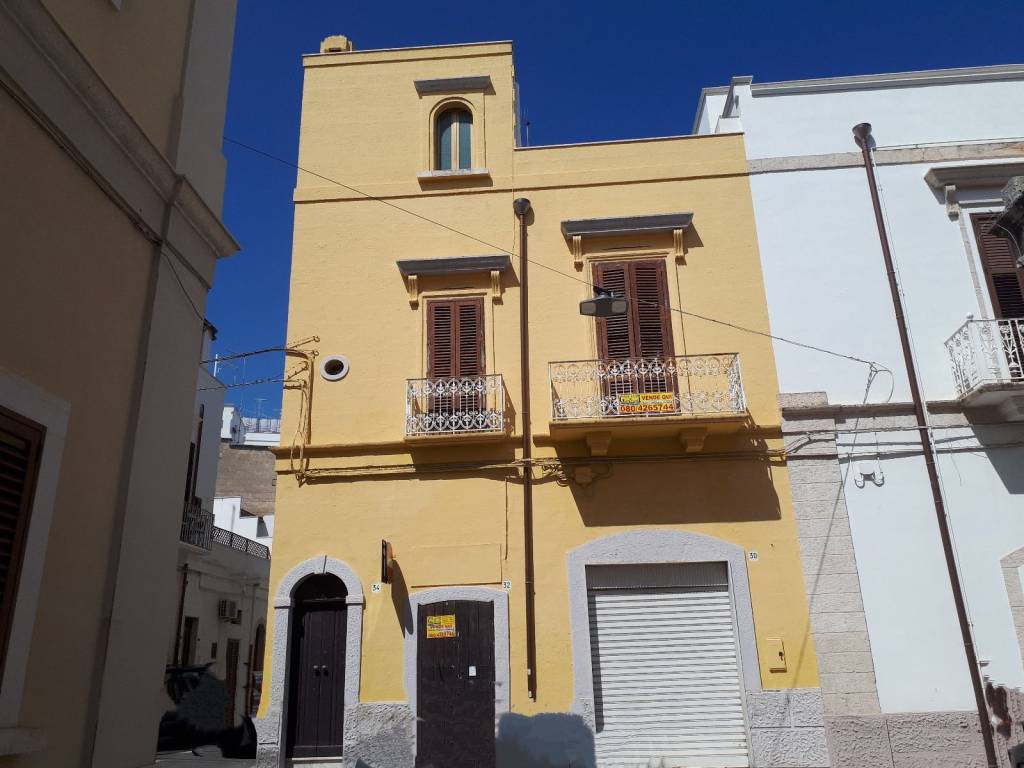 casa indipendente in vendita a Polignano a Mare