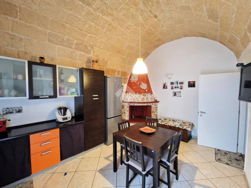 casa indipendente in vendita a Polignano a Mare