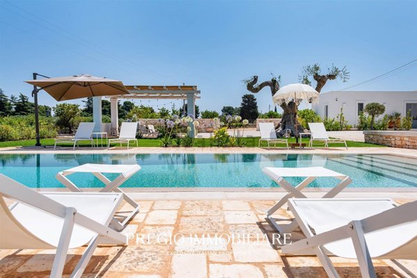 casa indipendente in vendita a Polignano a Mare