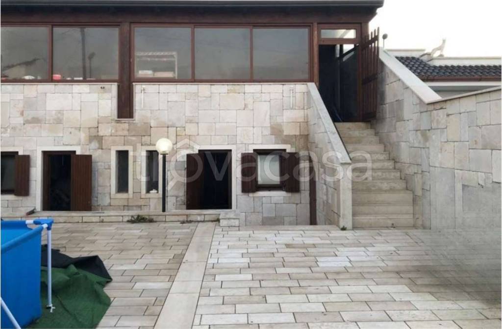 casa indipendente in vendita a Polignano a Mare