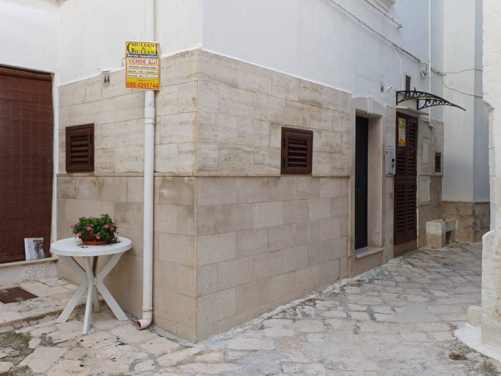 casa indipendente in vendita a Polignano a Mare
