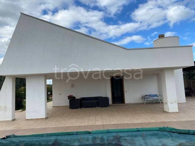 casa indipendente in vendita a Polignano a Mare