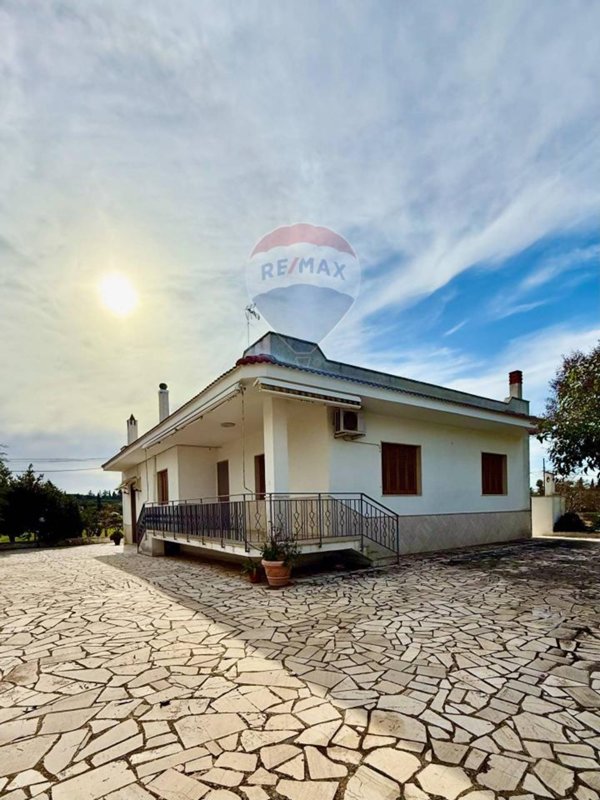 casa indipendente in vendita a Polignano a Mare