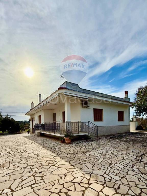 casa indipendente in vendita a Polignano a Mare in zona Cavuzzi