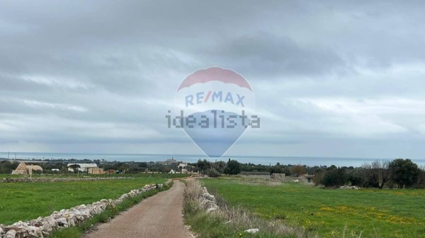 terreno edificabile in vendita a Polignano a Mare
