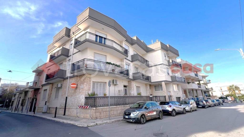 casa indipendente in vendita a Polignano a Mare