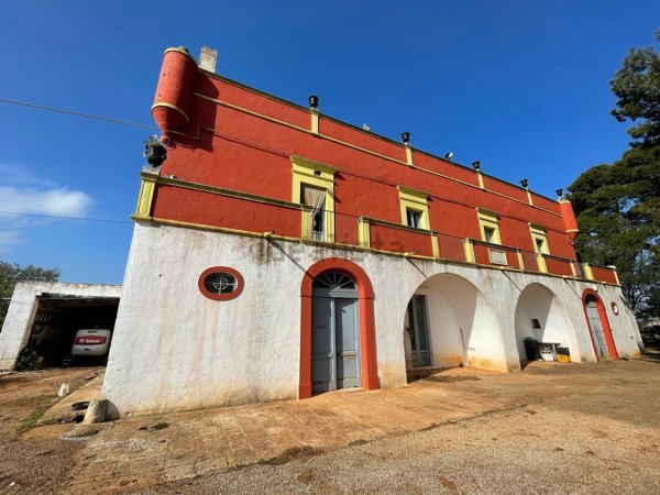casa indipendente in vendita a Polignano a Mare