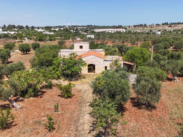 casa indipendente in vendita a Polignano a Mare in zona Chiesa Nuova