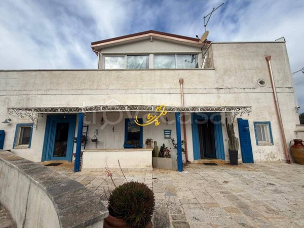 casa indipendente in vendita a Polignano a Mare