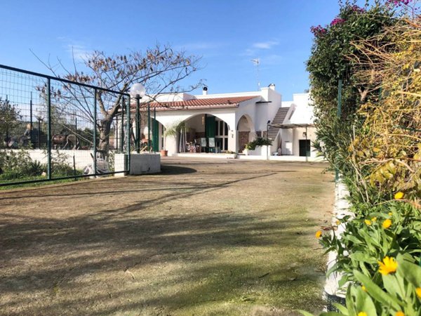 casa indipendente in vendita a Polignano a Mare