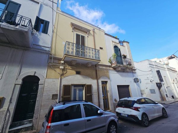 casa indipendente in vendita a Polignano a Mare