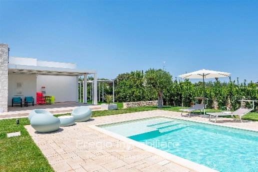 casa indipendente in vendita a Polignano a Mare