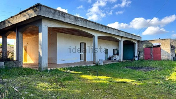 casa indipendente in vendita a Polignano a Mare