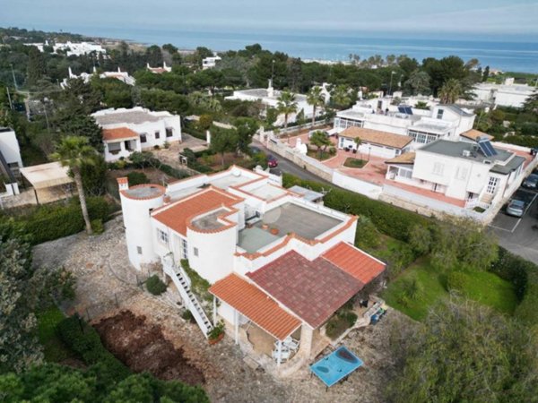 casa indipendente in vendita a Polignano a Mare