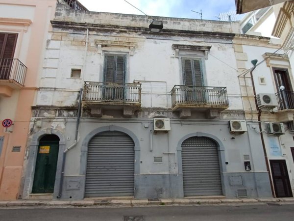 casa indipendente in vendita a Polignano a Mare