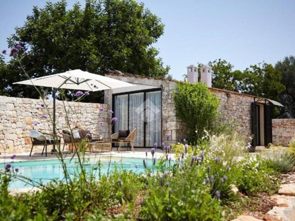 casa indipendente in vendita a Polignano a Mare