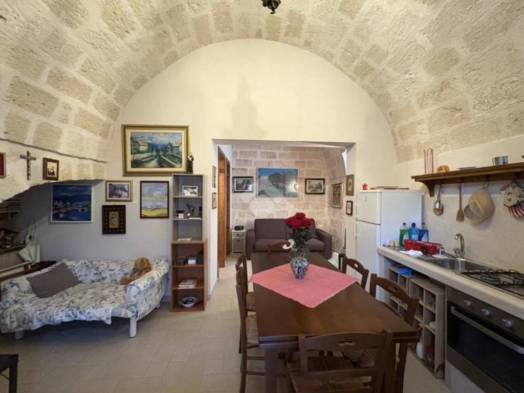 casa indipendente in vendita a Polignano a Mare
