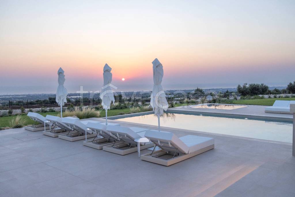 casa indipendente in vendita a Polignano a Mare