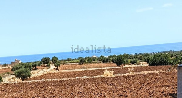 casa indipendente in vendita a Polignano a Mare