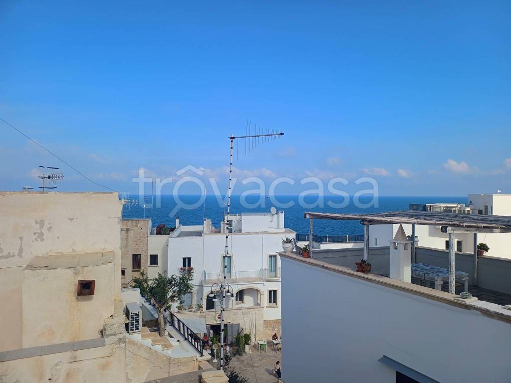 casa indipendente in vendita a Polignano a Mare