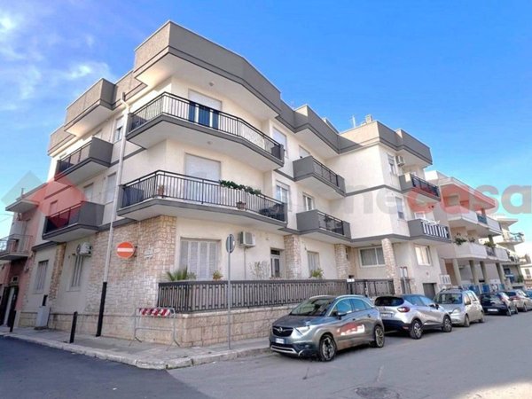 casa indipendente in vendita a Polignano a Mare