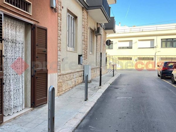 casa indipendente in vendita a Polignano a Mare
