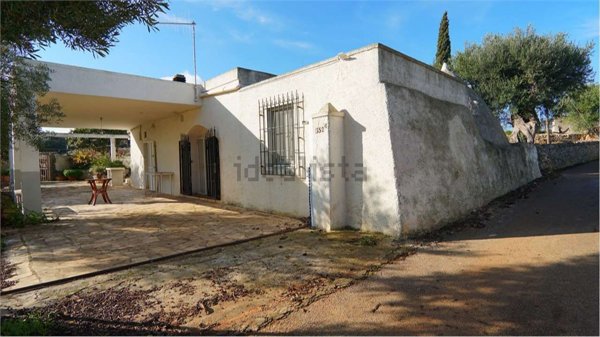 casa indipendente in vendita a Polignano a Mare