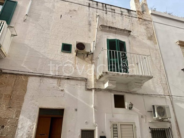 casa indipendente in vendita a Polignano a Mare