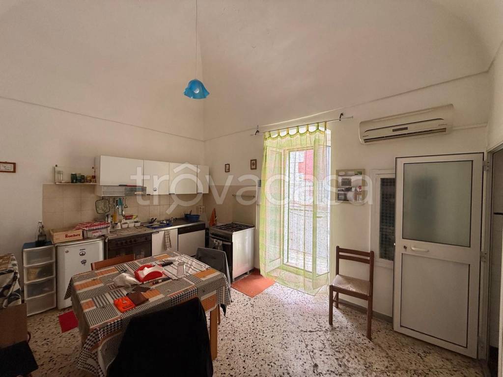casa indipendente in vendita a Polignano a Mare