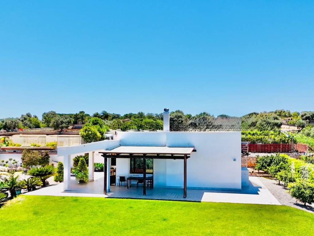 casa indipendente in vendita a Polignano a Mare