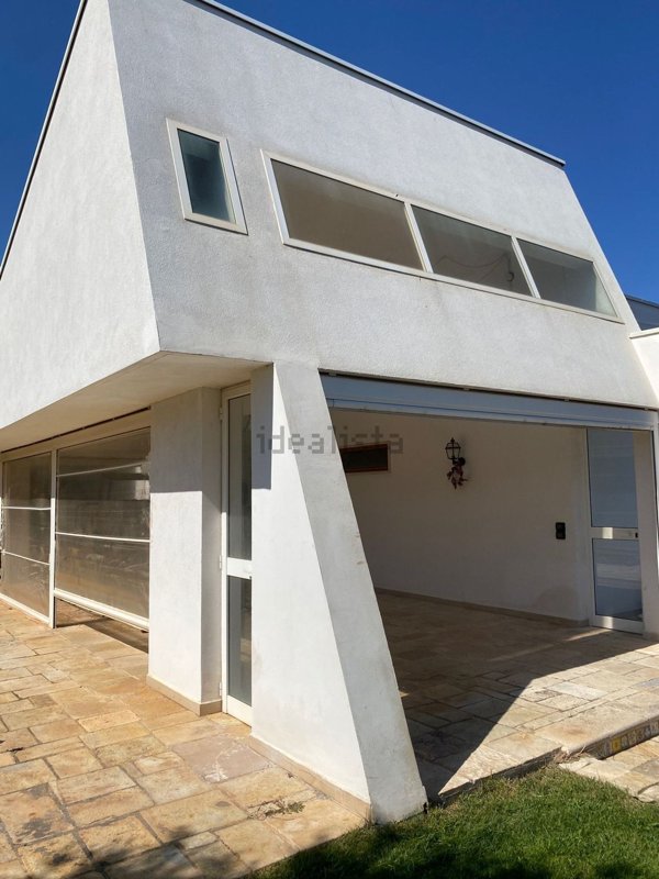 casa indipendente in vendita a Polignano a Mare