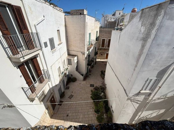 casa indipendente in vendita a Polignano a Mare