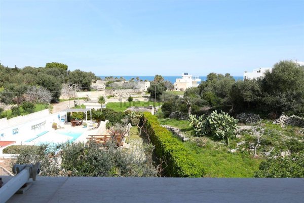 casa indipendente in vendita a Polignano a Mare