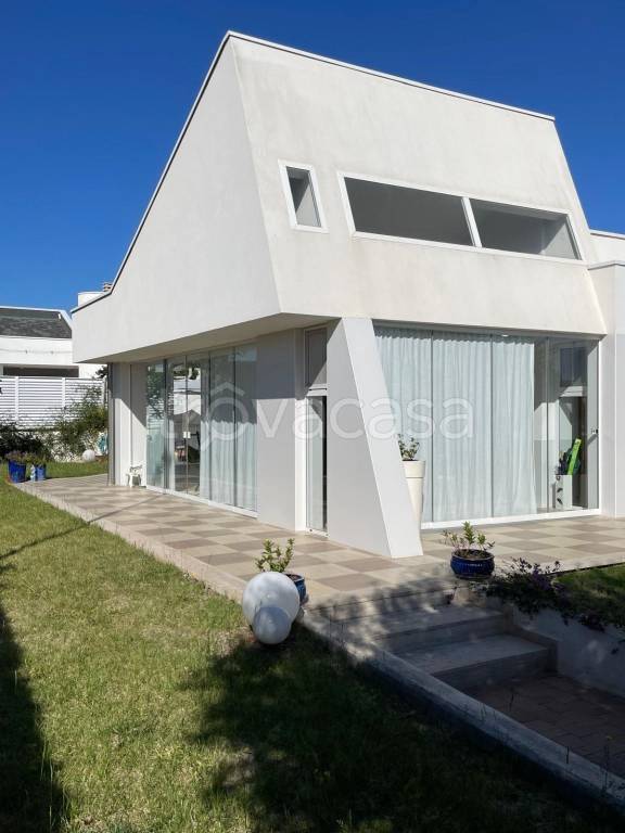 casa indipendente in vendita a Polignano a Mare