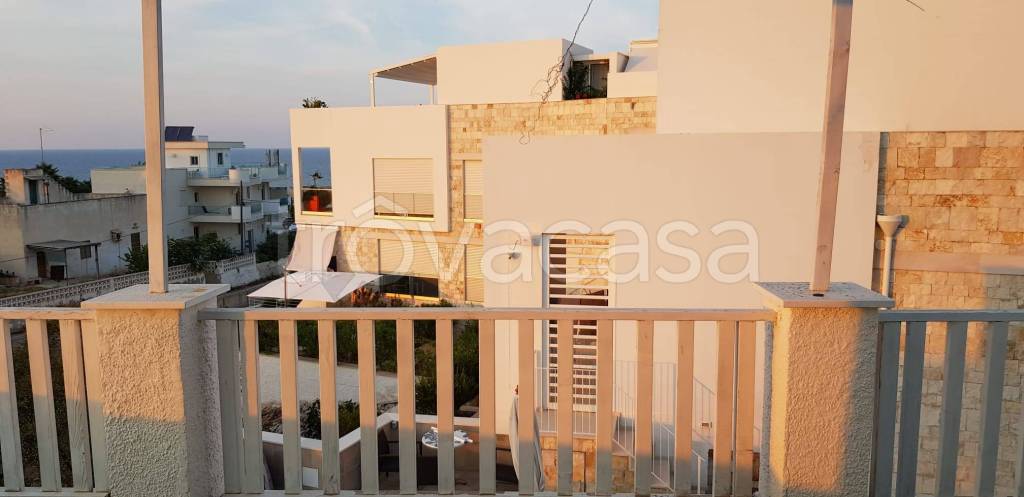 casa indipendente in vendita a Polignano a Mare
