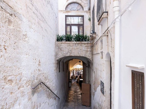 locale commerciale in vendita a Polignano a Mare