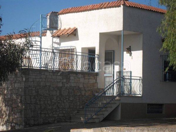 casa indipendente in vendita a Polignano a Mare in zona Cavuzzi