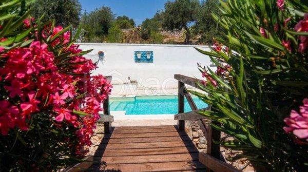 casa indipendente in vendita a Polignano a Mare