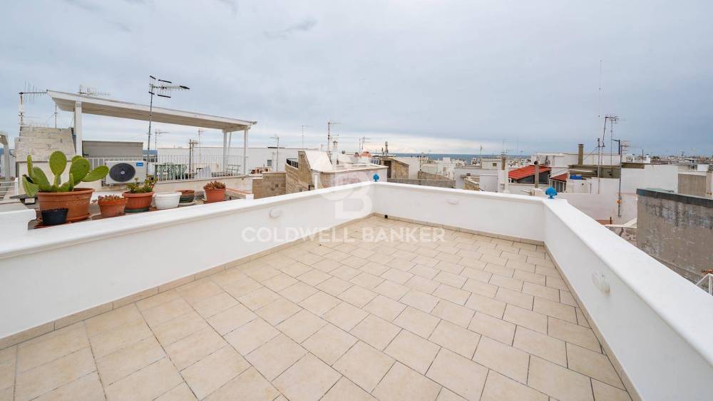 casa indipendente in vendita a Polignano a Mare