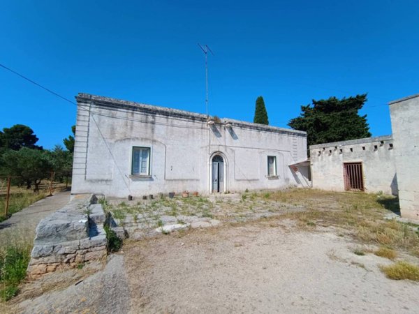 casa indipendente in vendita a Polignano a Mare in zona Cavuzzi