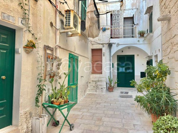 casa indipendente in vendita a Polignano a Mare