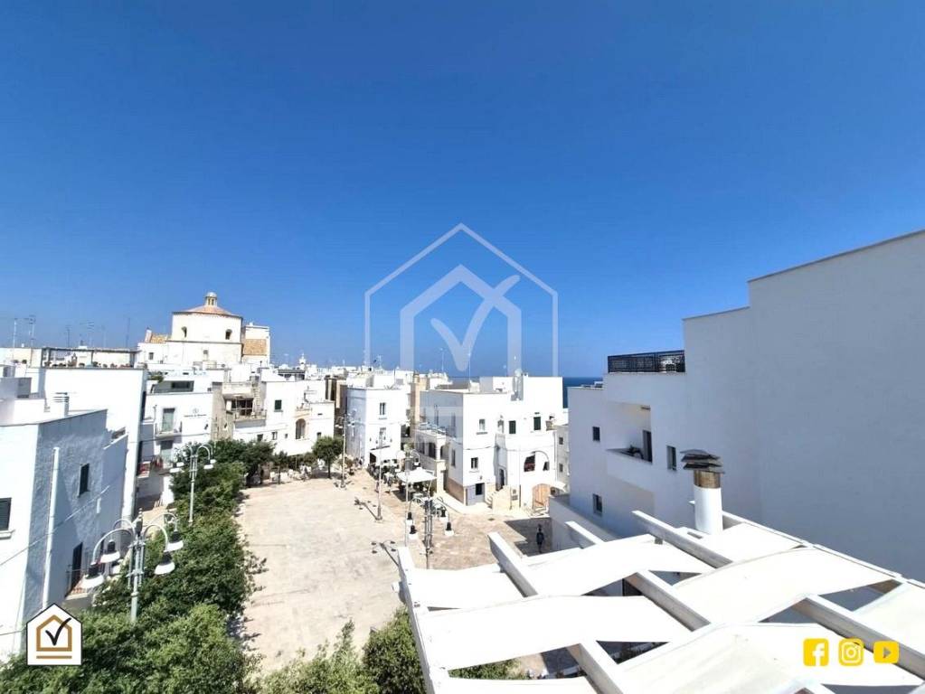 casa indipendente in vendita a Polignano a Mare