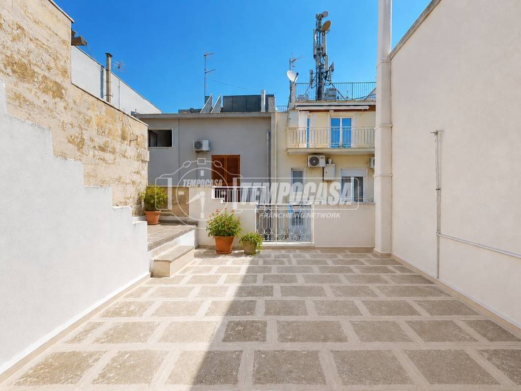 casa indipendente in vendita a Polignano a Mare