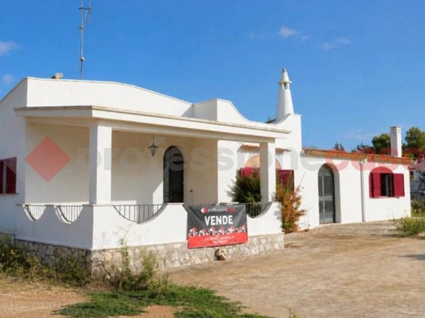 casa indipendente in vendita a Polignano a Mare in zona Cavuzzi