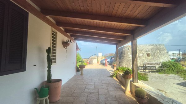 casa indipendente in vendita a Polignano a Mare