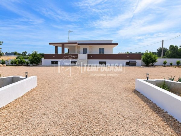 casa indipendente in vendita a Polignano a Mare