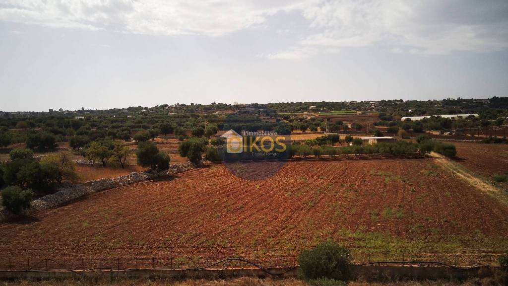 terreno in vendita a Polignano a Mare in zona Cavuzzi
