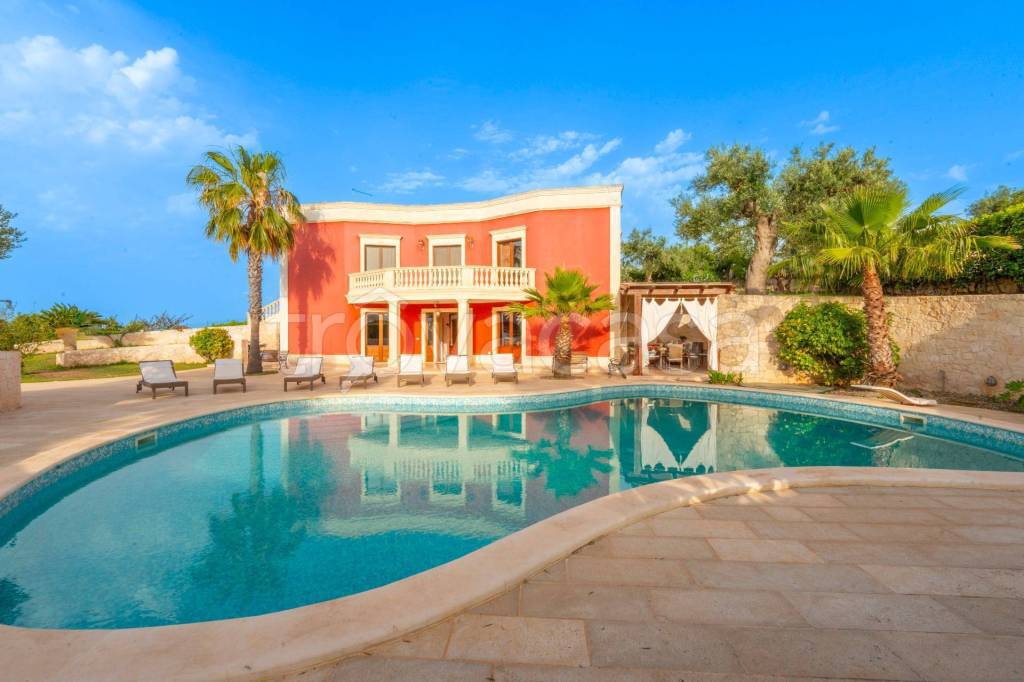 casa indipendente in vendita a Polignano a Mare