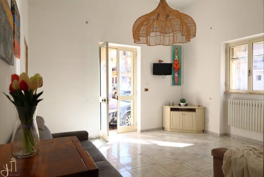 casa indipendente in vendita a Polignano a Mare