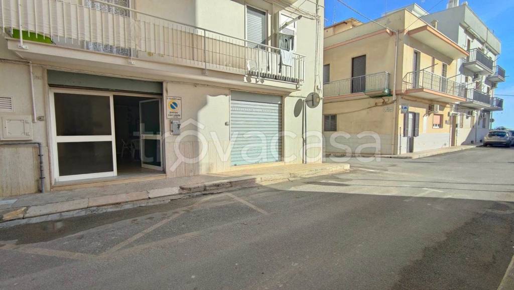 locale commerciale in vendita a Polignano a Mare